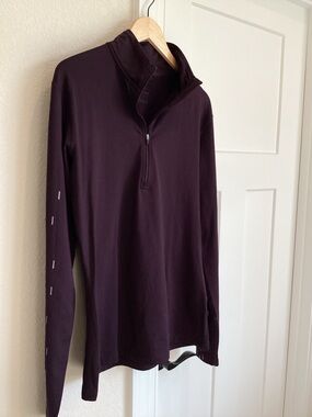 NWOT Women’s Nike Dri-Fit 1/4” Zip Mock-Neck Long-Sleeve Pullover Dark Purple